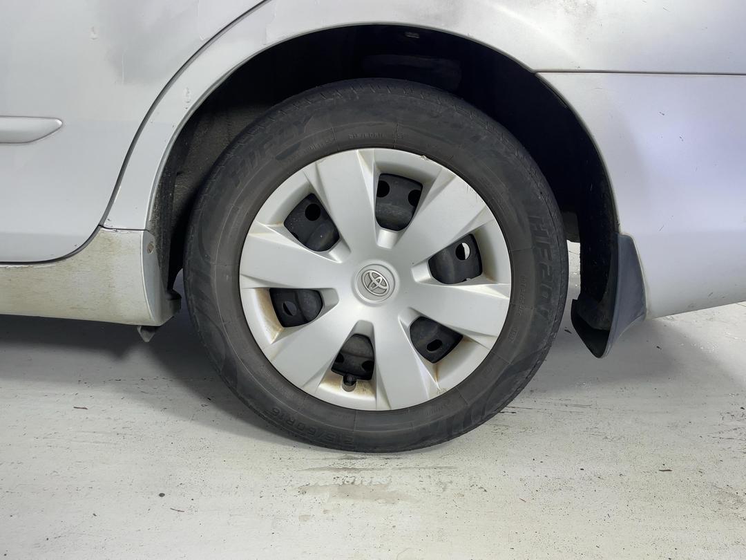 Photo '11' of Toyota Camry