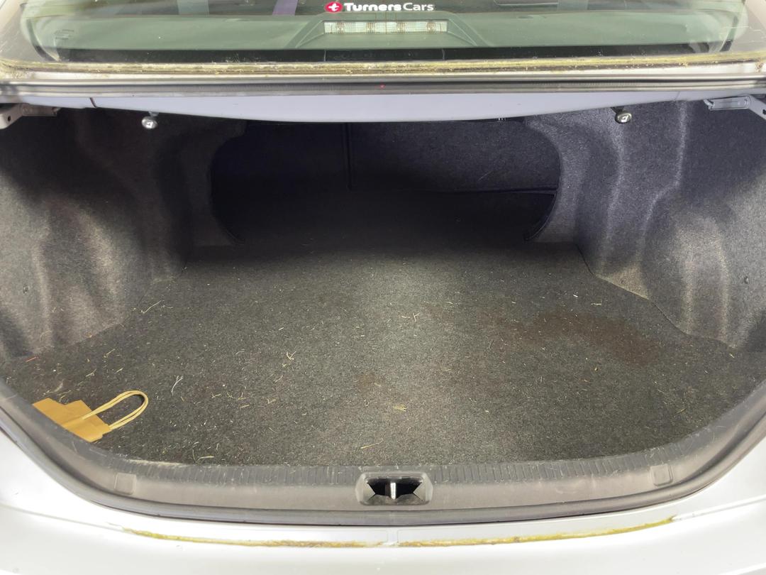 Photo '14' of Toyota Camry