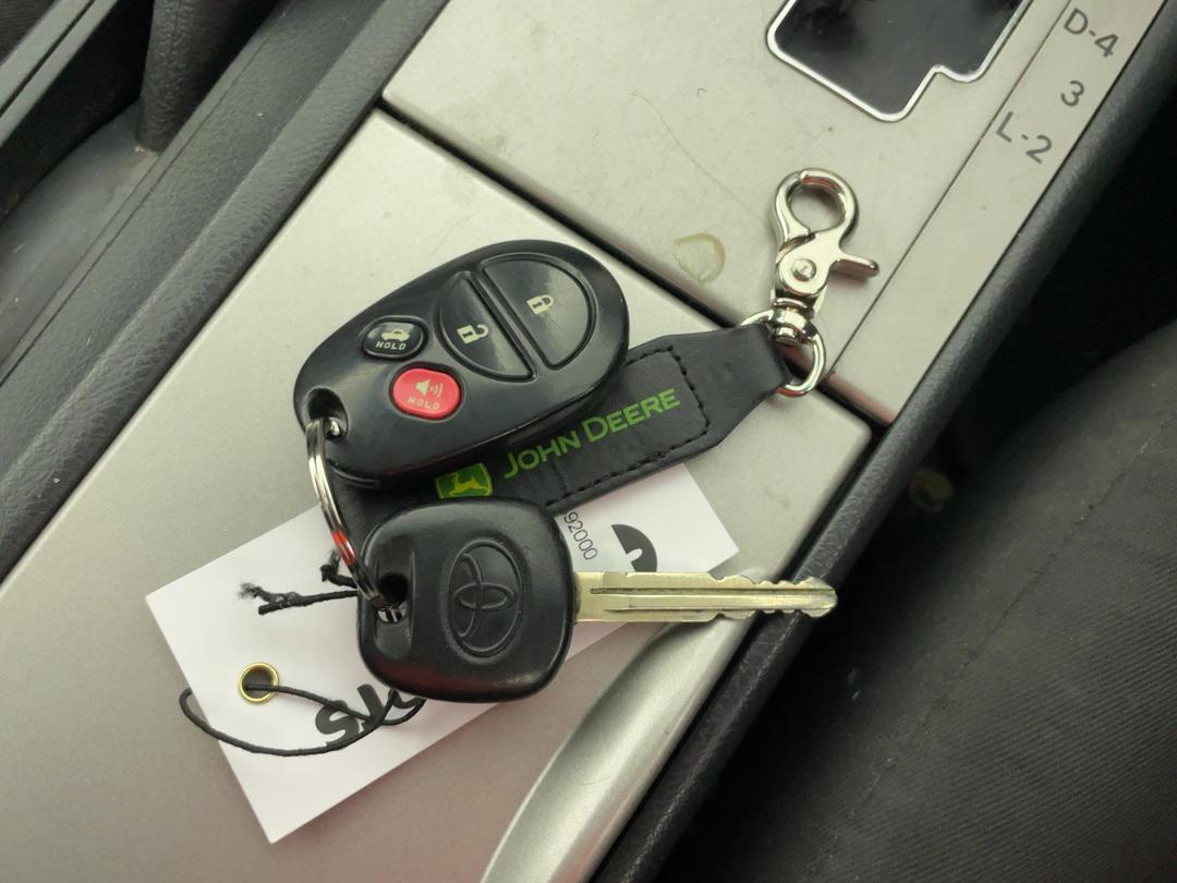 Photo '22' of Toyota Camry