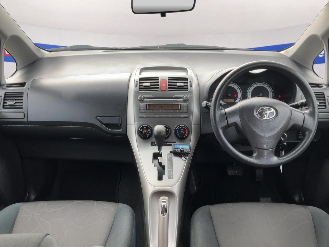 Photo '17' of Toyota Corolla