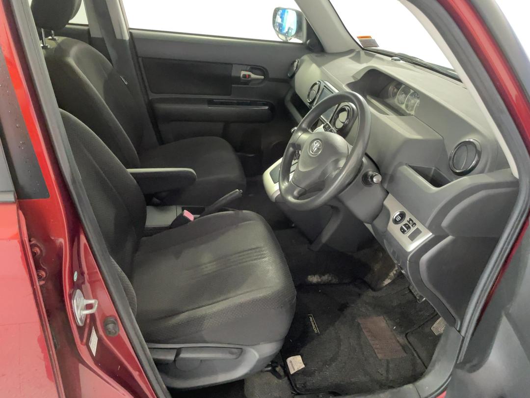 Photo '16' of Toyota Corolla