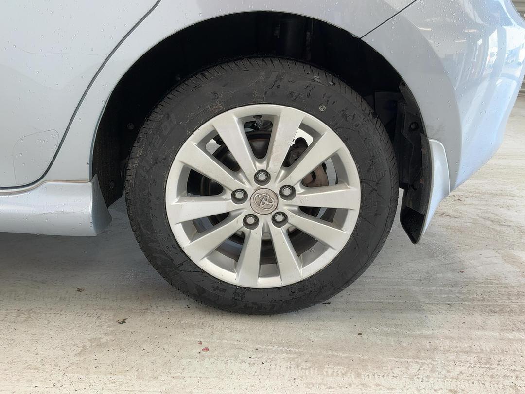 Photo '11' of Toyota Corolla