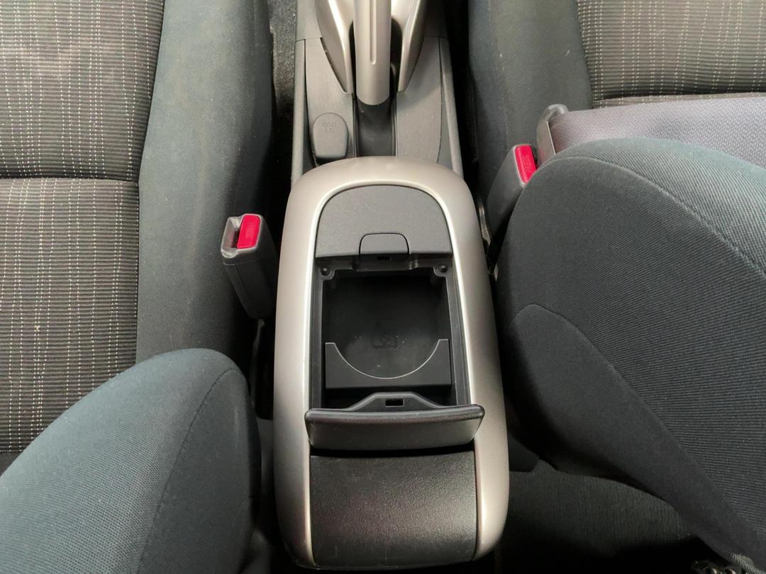 Photo '23' of Toyota Corolla