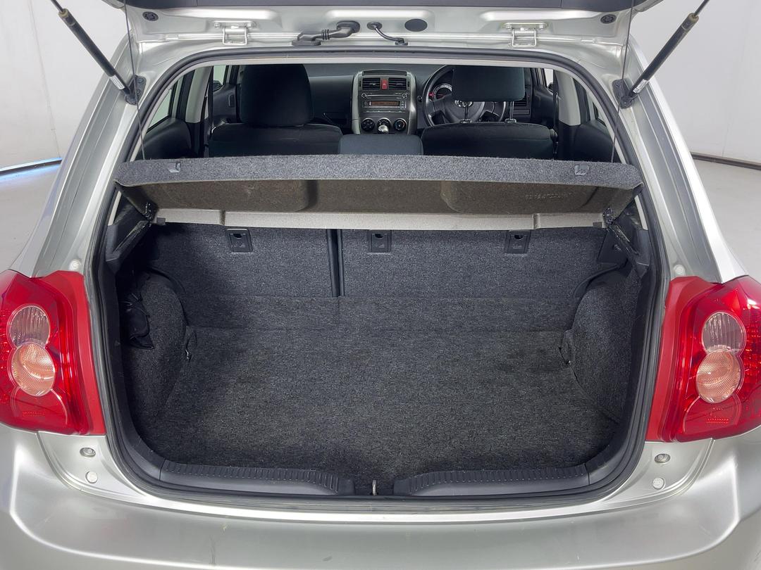 Photo '14' of Toyota Corolla
