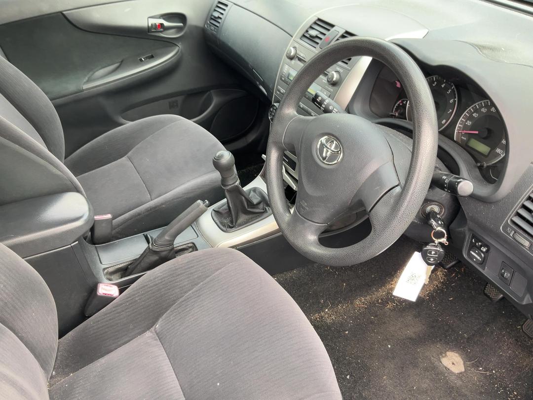 Photo '16' of Toyota Corolla Photo '16' of Toyota Corolla