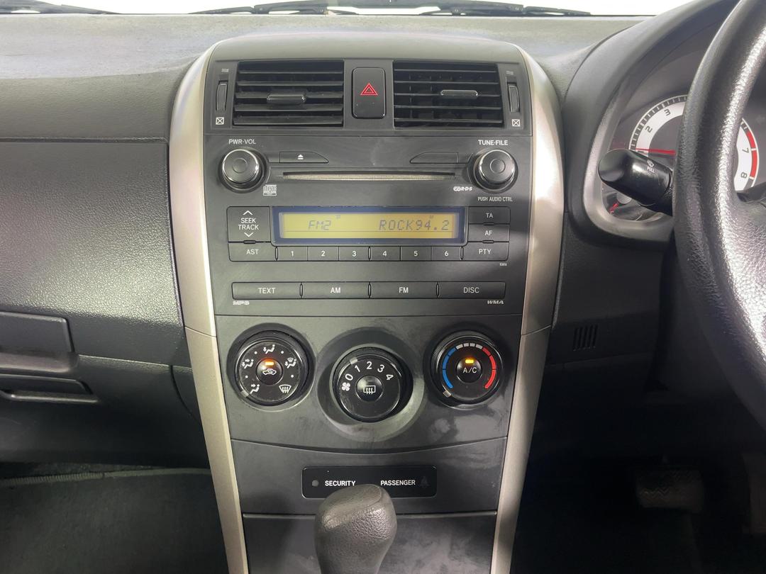 Photo '16' of Toyota Corolla GX Photo '16' of Toyota Corolla GX