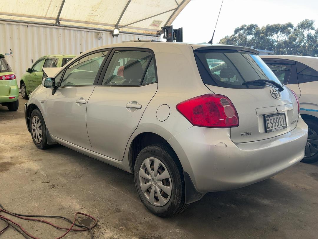 Photo '7' of Toyota Corolla GX Photo '7' of Toyota Corolla GX