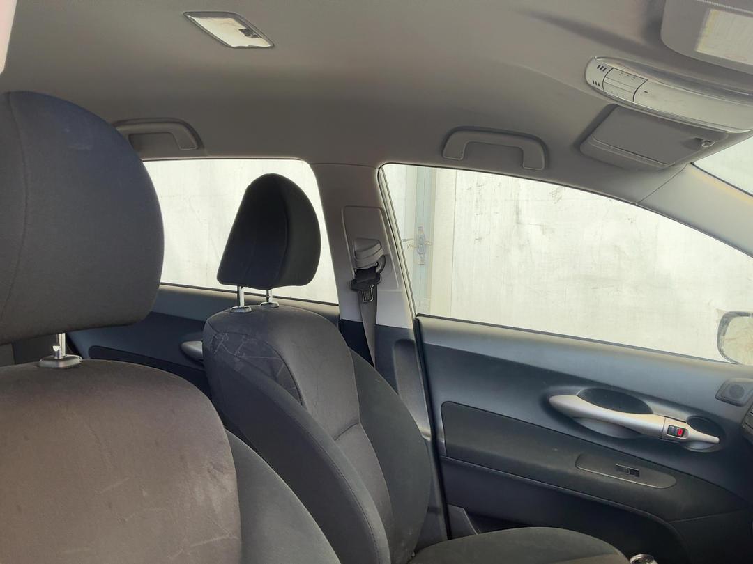 Photo '18' of Toyota Corolla GX Photo '18' of Toyota Corolla GX
