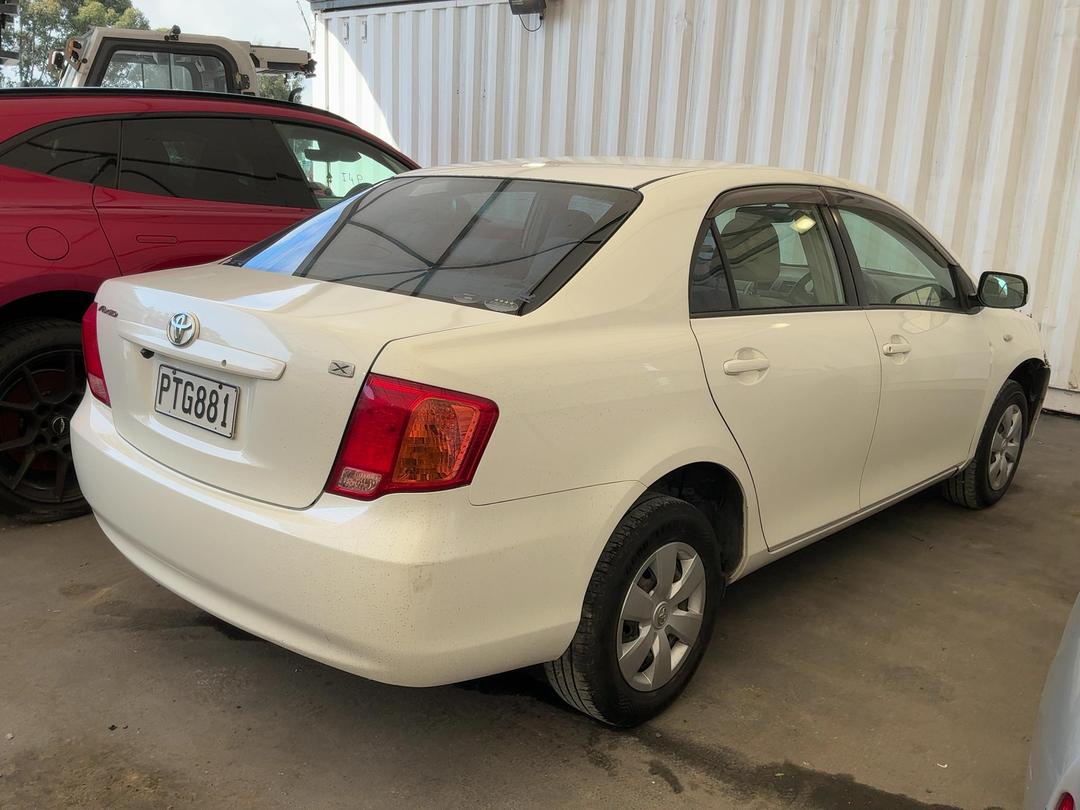 Photo '5' of Toyota Corolla Axio Photo '5' of Toyota Corolla Axio