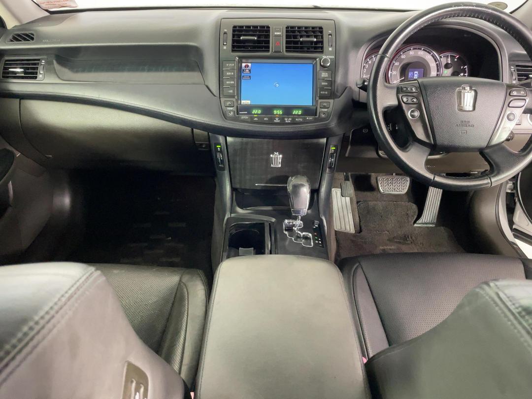 Photo '16' of Toyota Crown