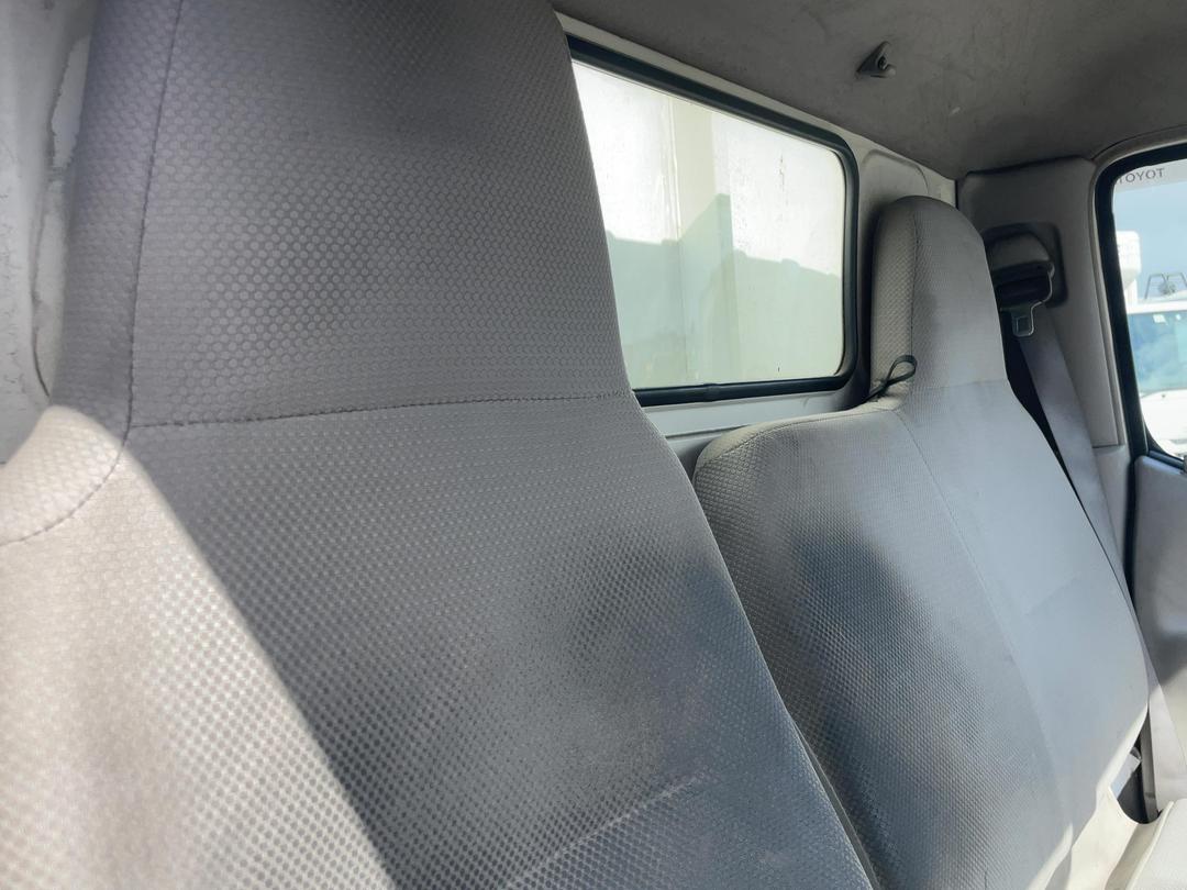 Photo '17' of Toyota Dyna XZU348 Curtainsider