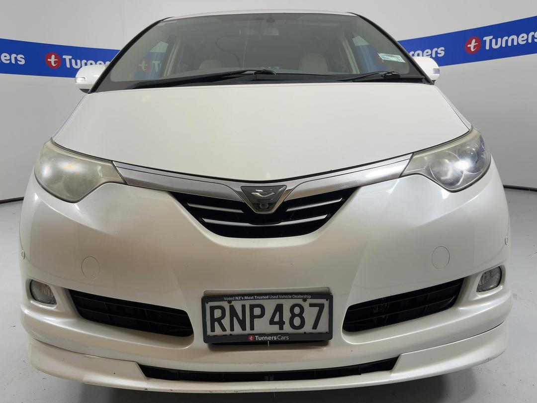 Photo '2' of Toyota Estima