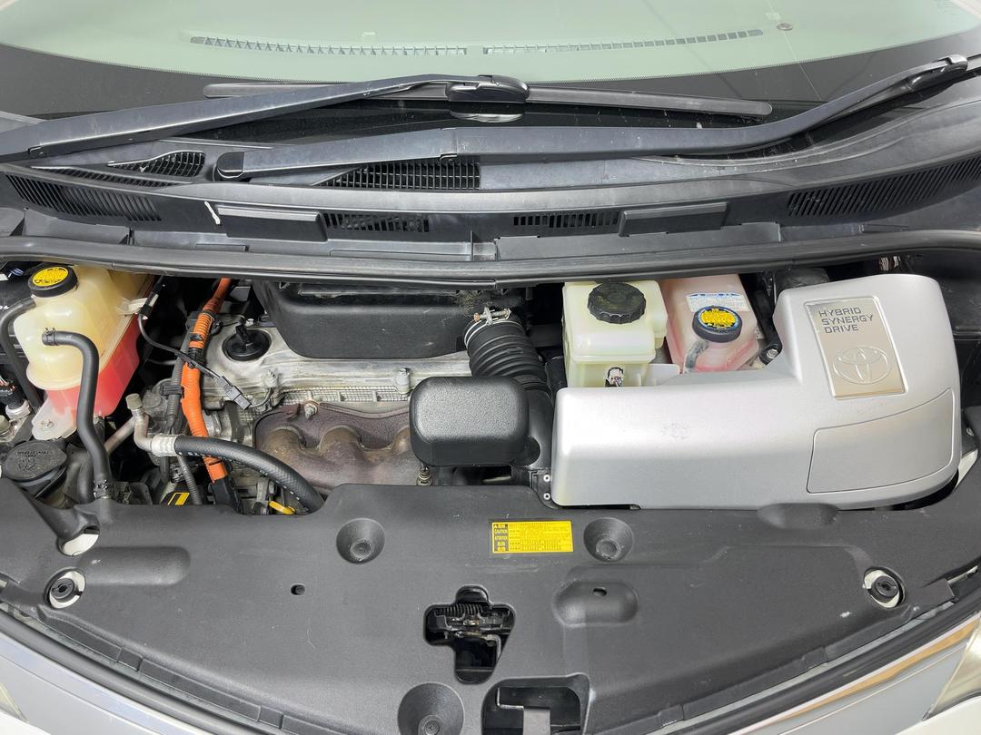 Photo '13' of Toyota Estima