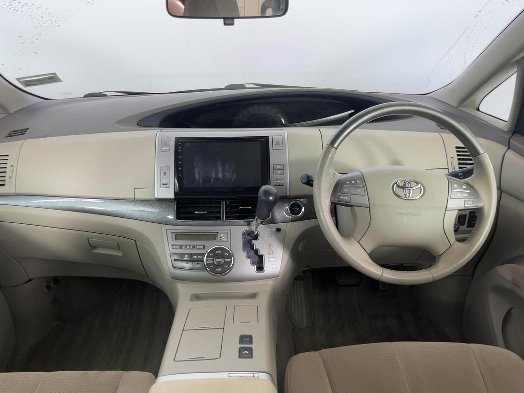 Photo '17' of Toyota Estima