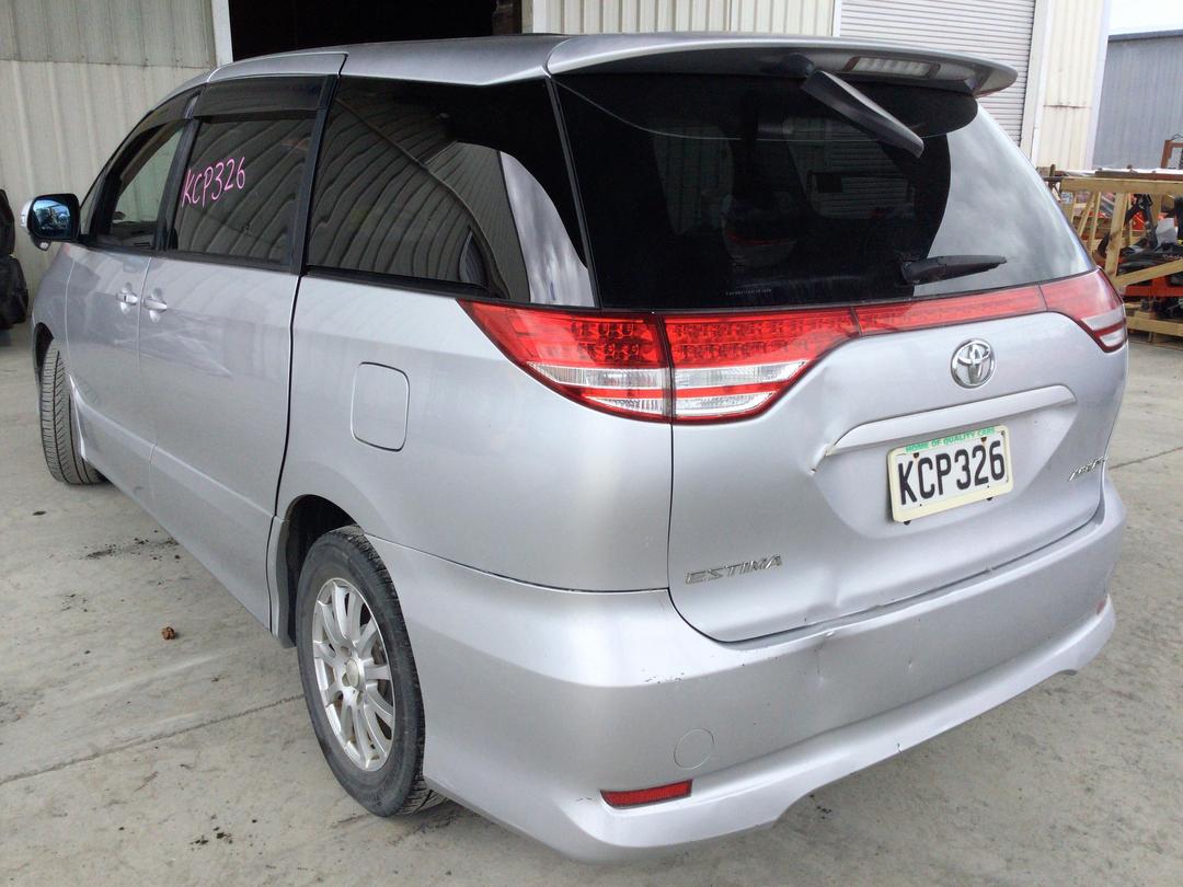 Photo '5' of Toyota Estima Photo '5' of Toyota Estima