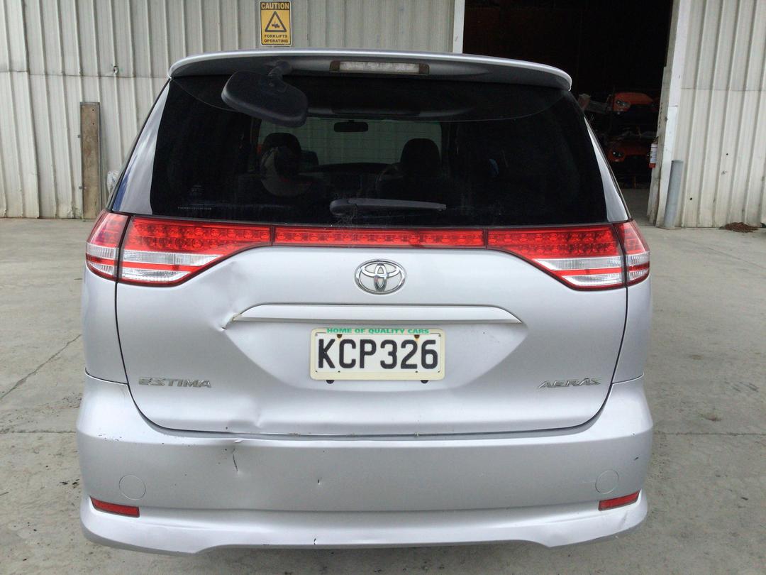 Photo '6' of Toyota Estima Photo '6' of Toyota Estima