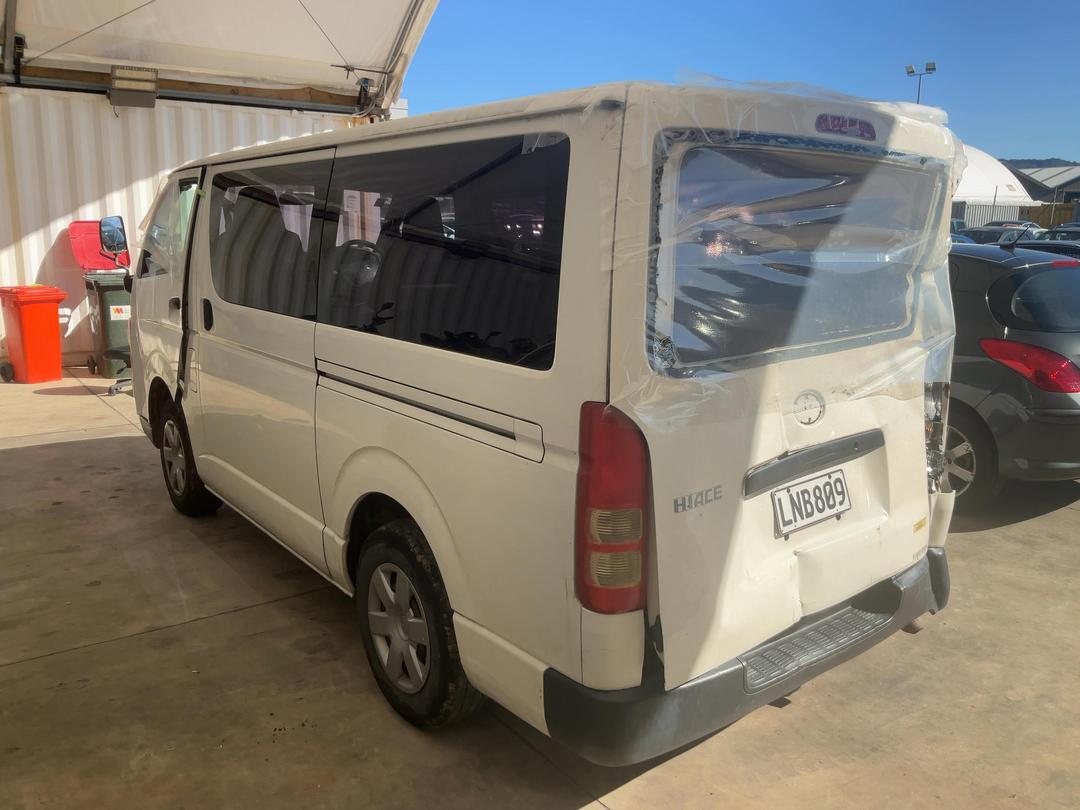 Photo '4' of Toyota Hiace