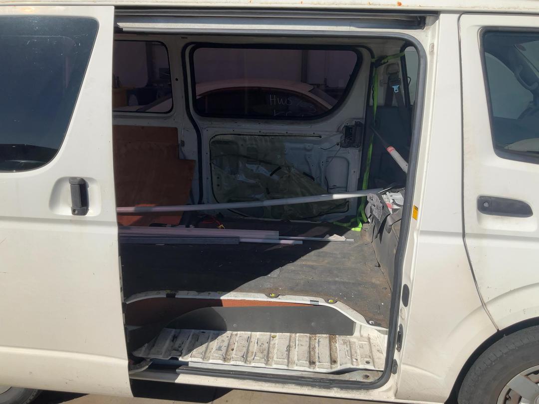 Photo '13' of Toyota Hiace