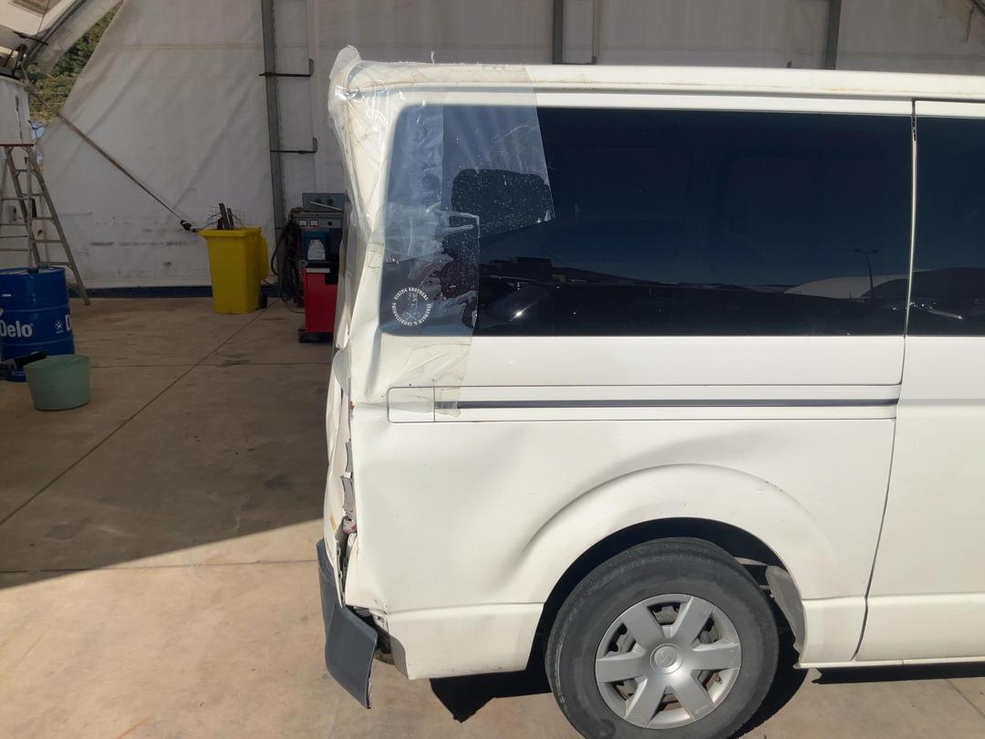 Photo '15' of Toyota Hiace