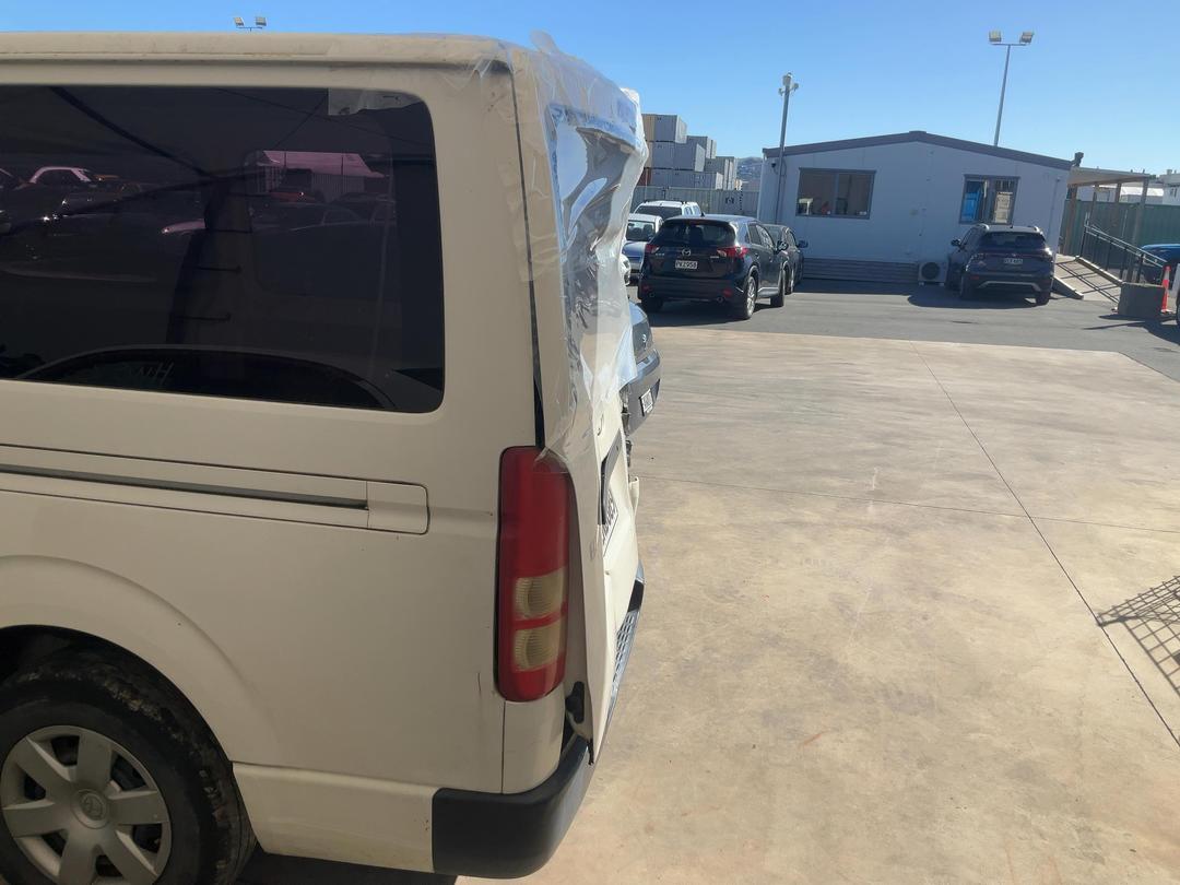 Photo '17' of Toyota Hiace