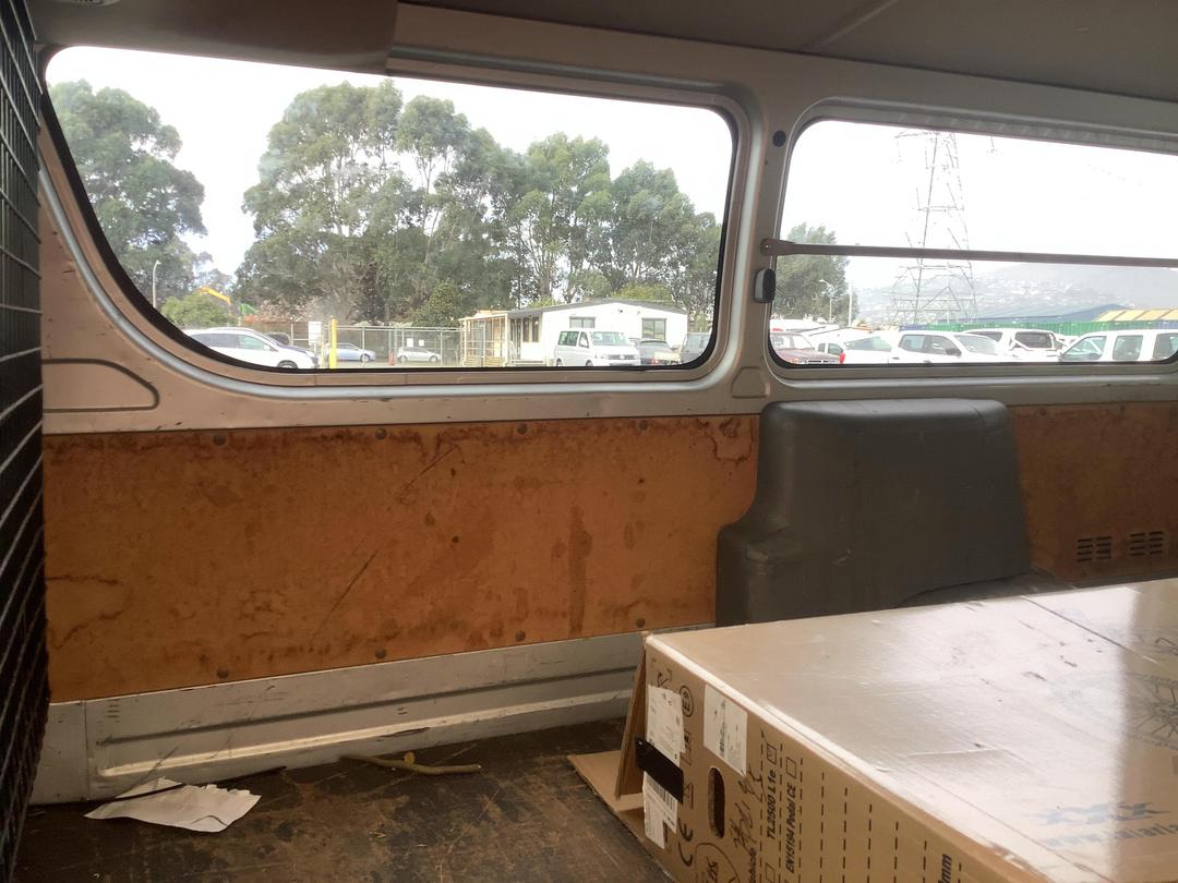 Photo '12' of Toyota Hiace