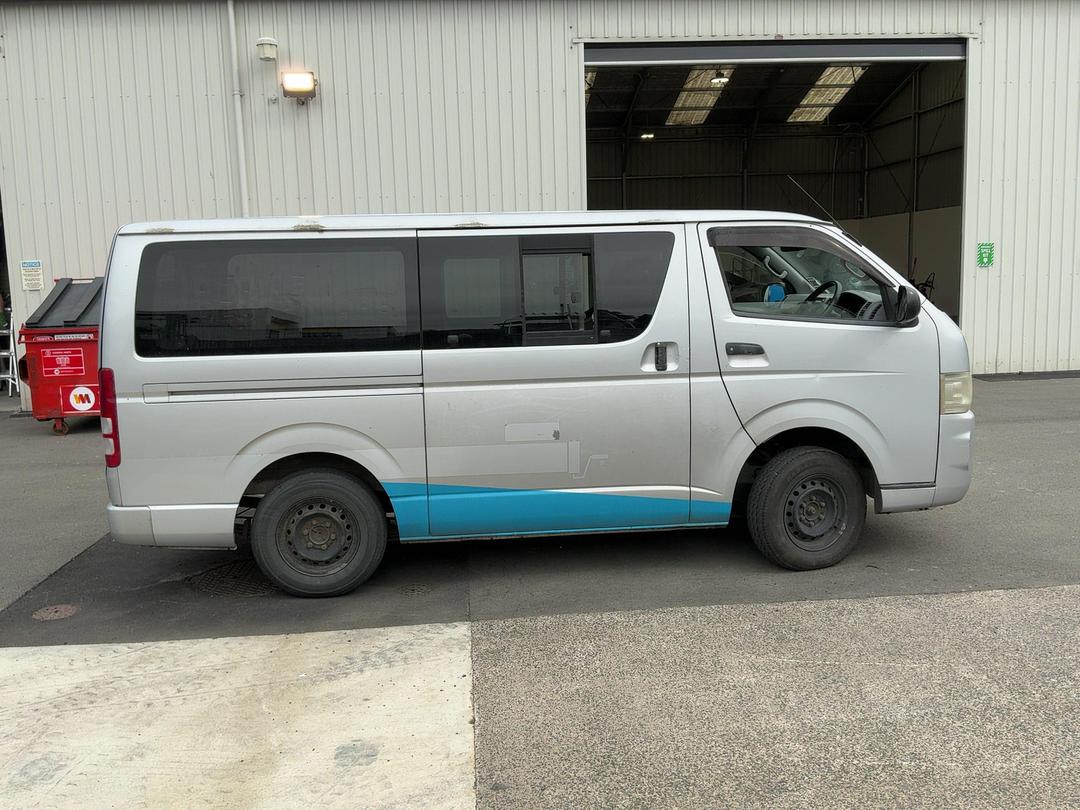 Photo '7' of Toyota Hiace Regius ACE Photo '7' of Toyota Hiace Regius ACE