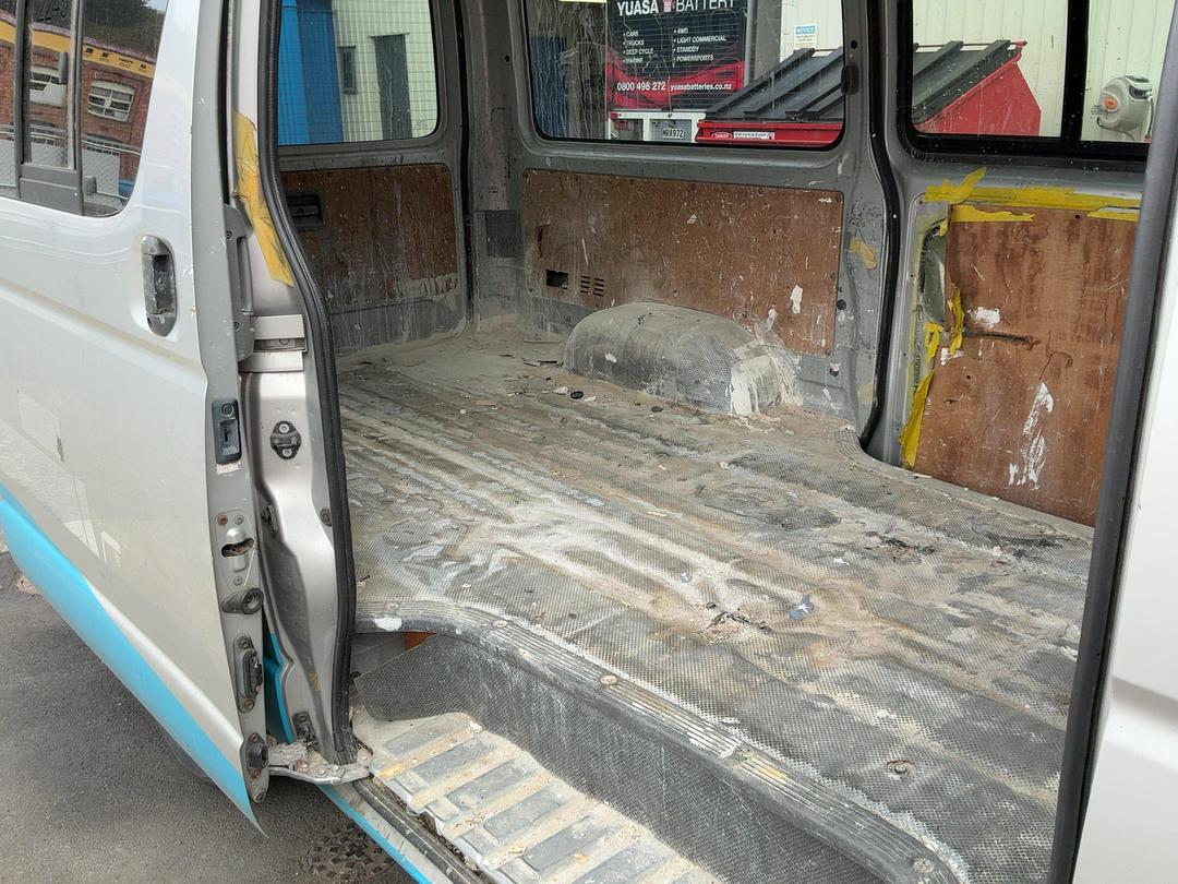 Photo '15' of Toyota Hiace Regius ACE Photo '15' of Toyota Hiace Regius ACE