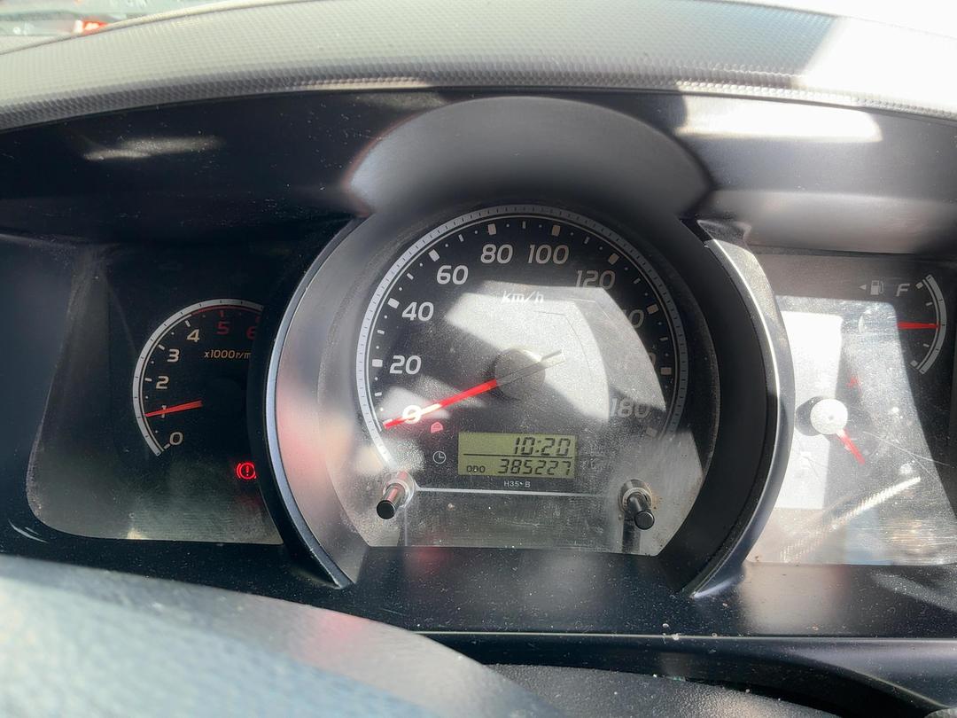 Photo '18' of Toyota Hiace T ZX Photo '18' of Toyota Hiace T ZX