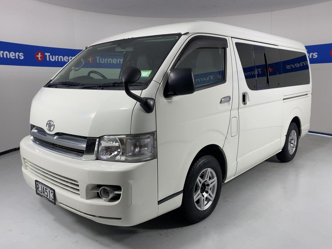 Photo '4' of Toyota Hiace