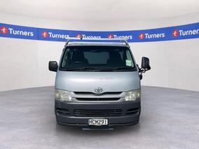 Photo '2' of Toyota Hiace
