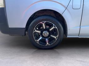 Photo '10' of Toyota Hiace