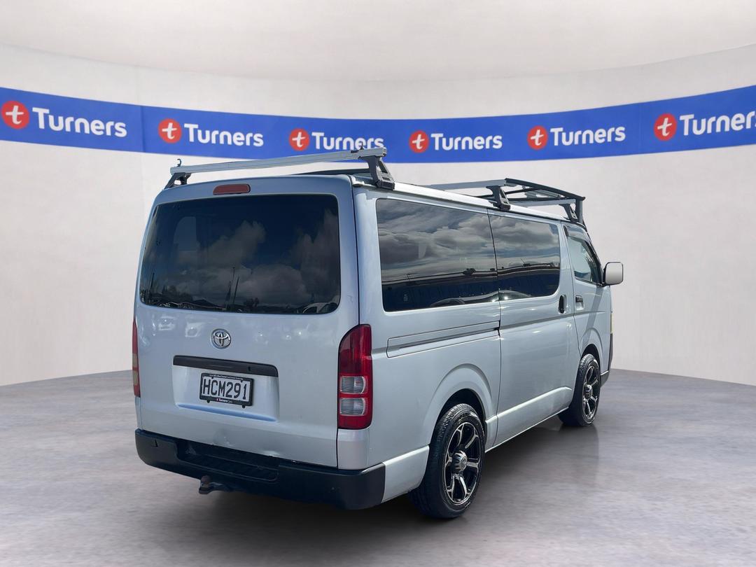 Photo '7' of Toyota Hiace