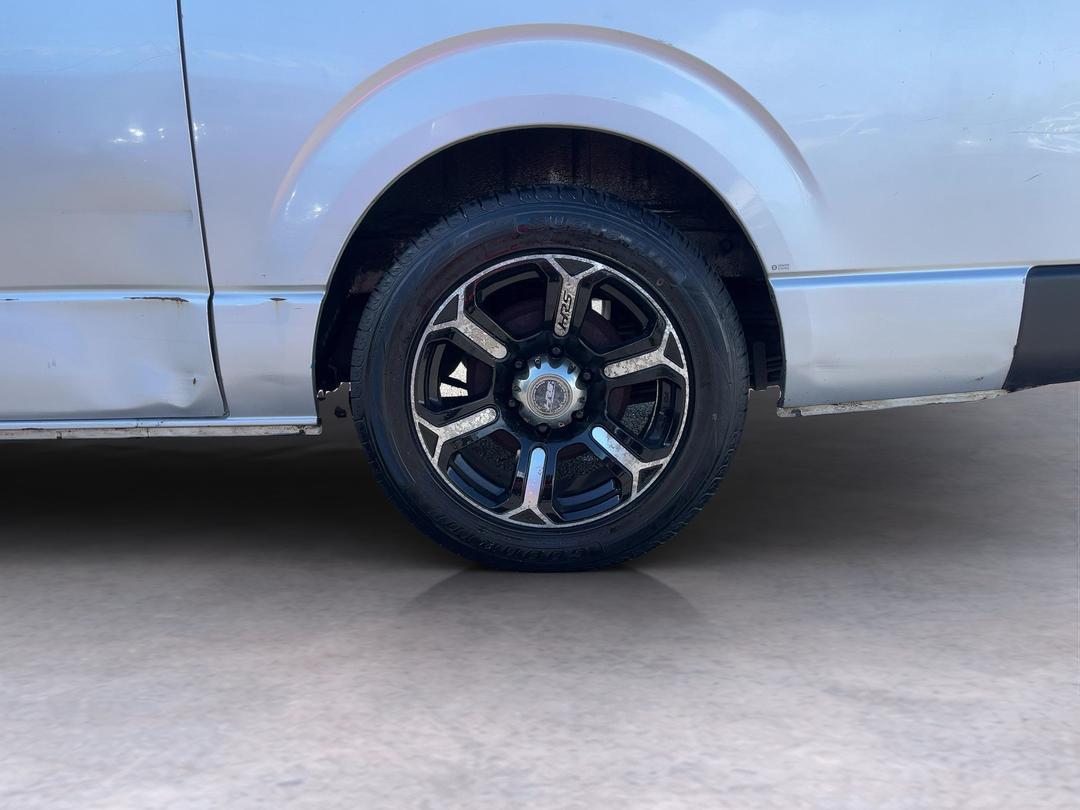 Photo '11' of Toyota Hiace