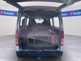 Photo '14' of Toyota Hiace