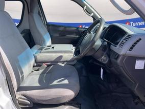 Photo '16' of Toyota Hiace