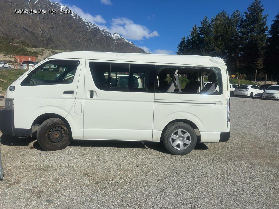 Photo '4' of Toyota Hiace Photo '4' of Toyota Hiace