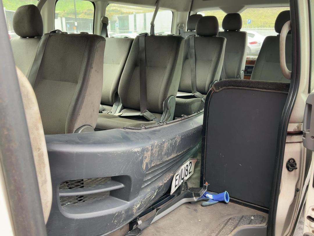 Photo '13' of Toyota Hiace T Photo '13' of Toyota Hiace T