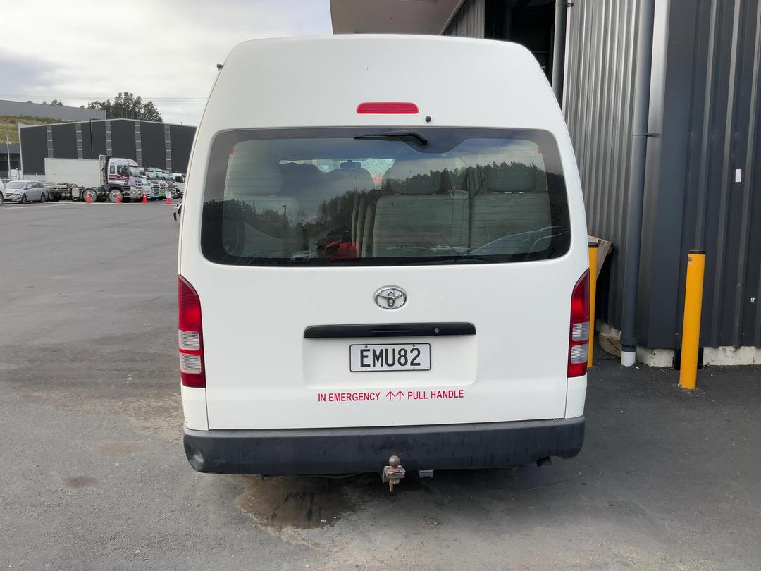 Photo '7' of Toyota Hiace T Photo '7' of Toyota Hiace T