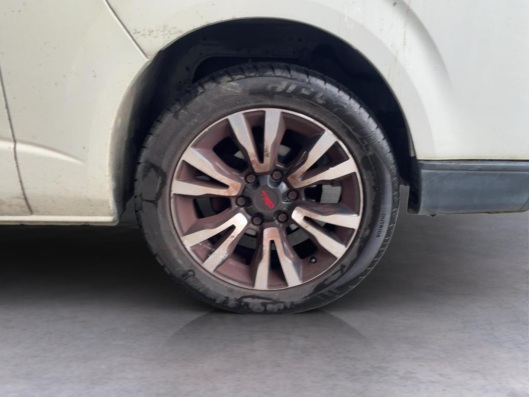 Photo '7' of Toyota Hiace Regius  ACE