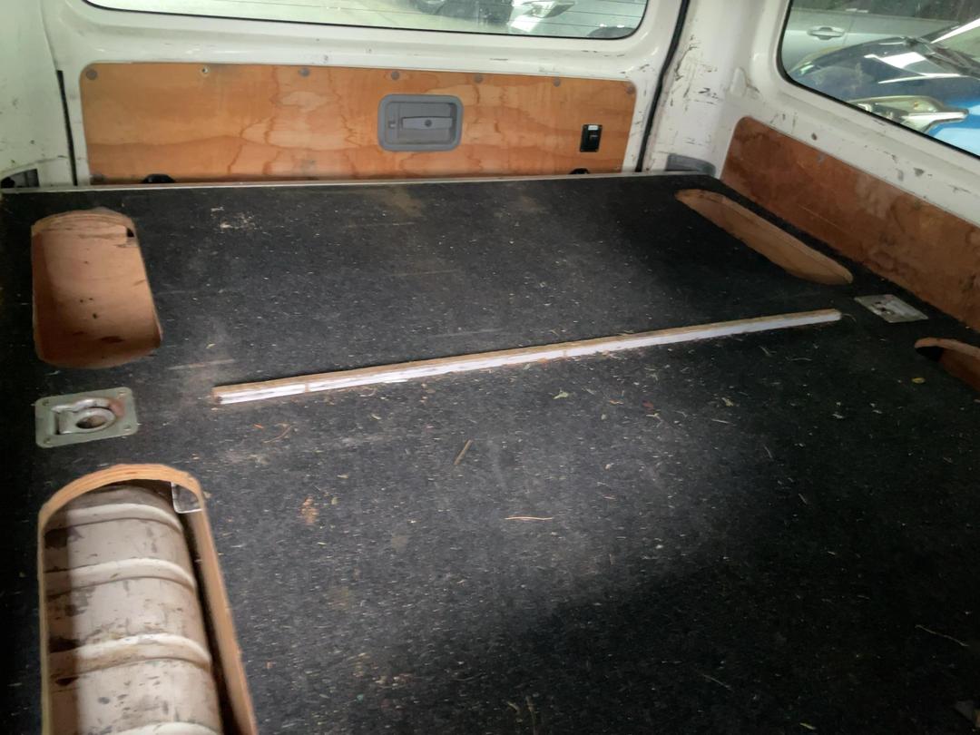 Photo '12' of Toyota Hiace Regius  ACE