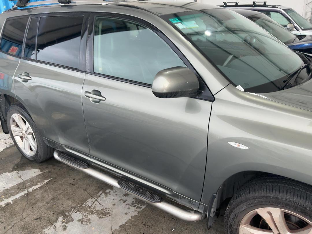 Photo '3' of Toyota Highlander LTD WGN5