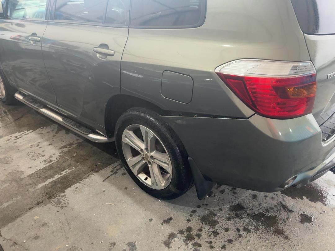 Photo '9' of Toyota Highlander LTD WGN5