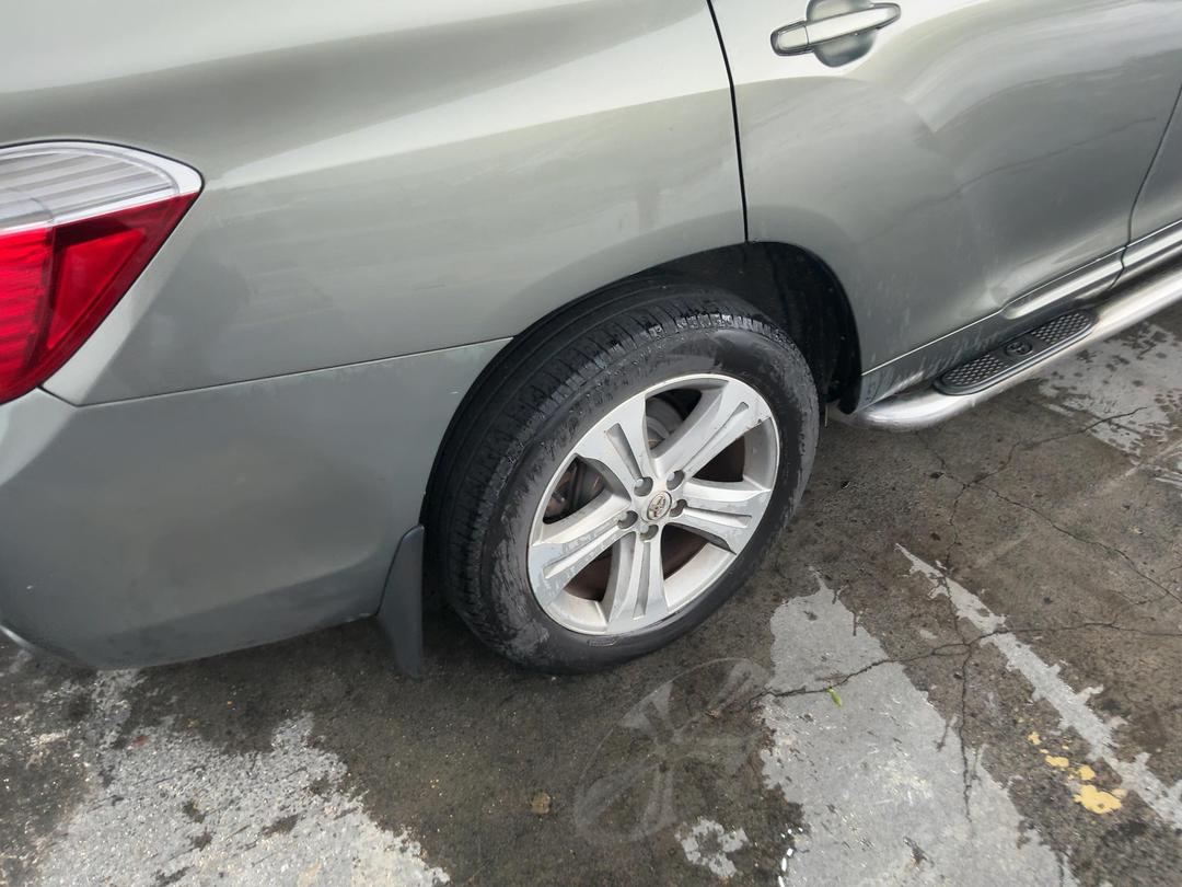 Photo '12' of Toyota Highlander LTD WGN5