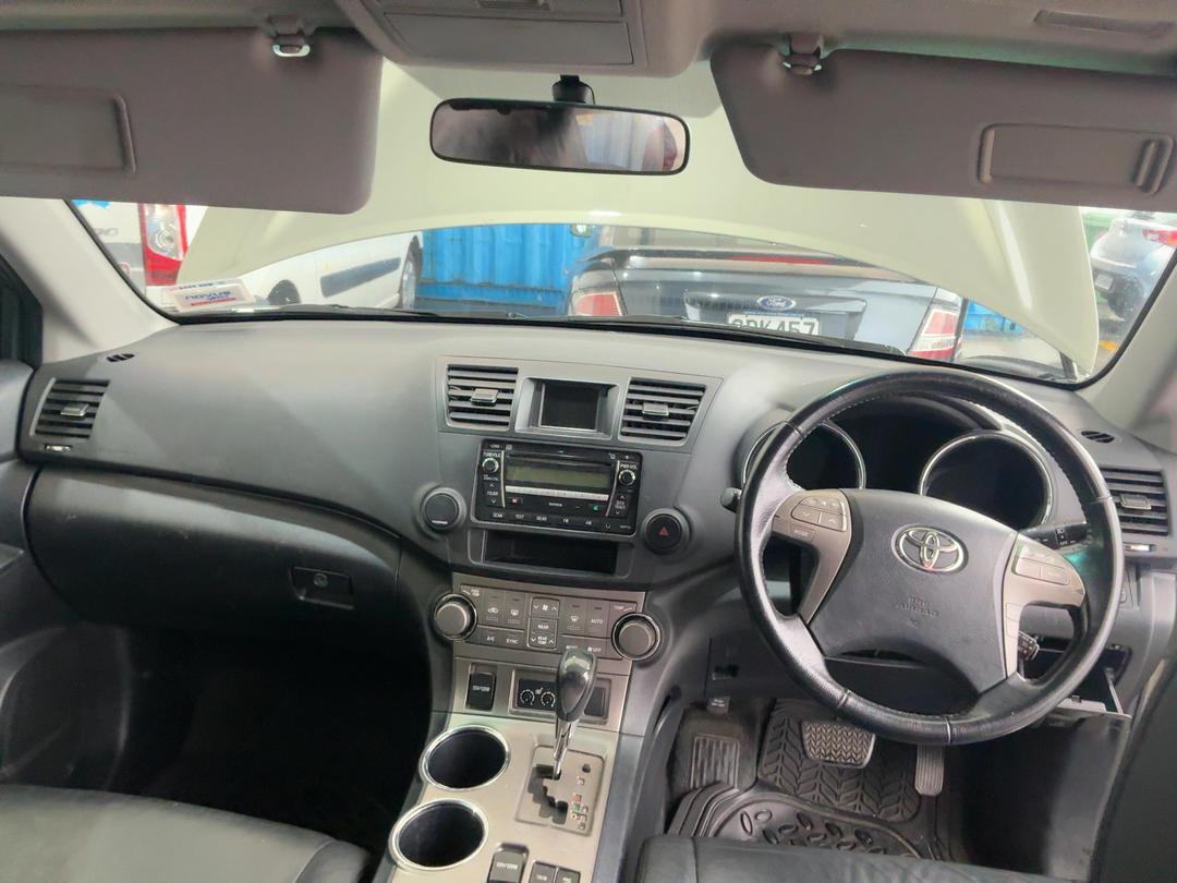 Photo '20' of Toyota Highlander LTD WGN5