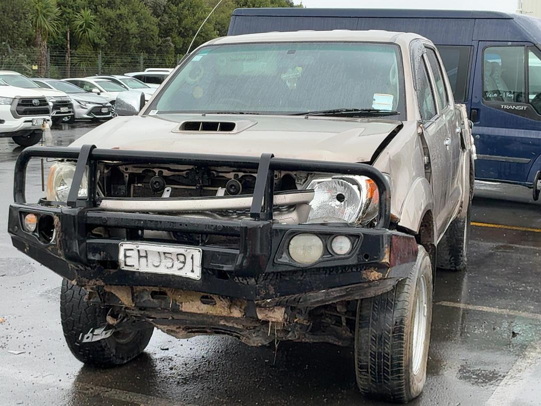 Photo '3' of Toyota Hilux TD SR5 DCU Photo '3' of Toyota Hilux TD SR5 DCU