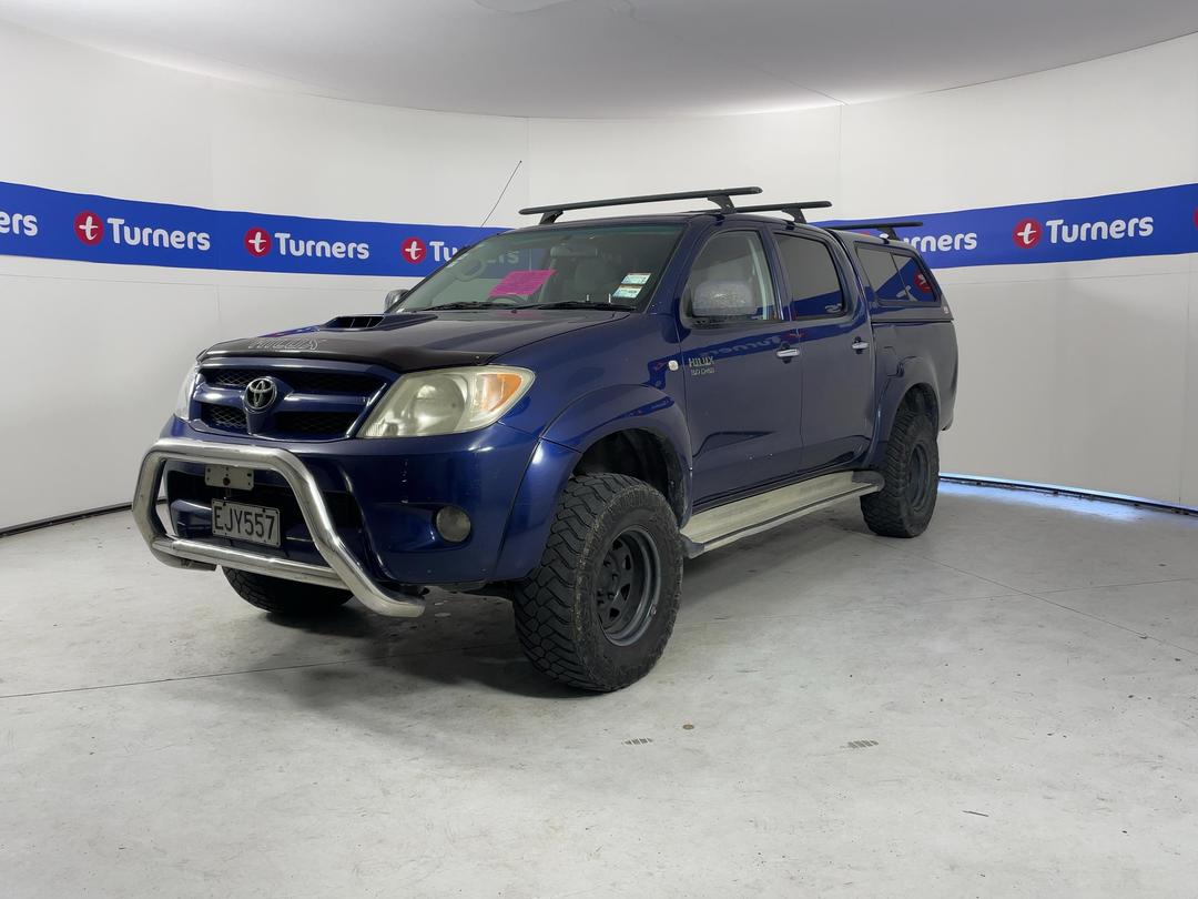 Photo '3' of Toyota Hilux TD SR5 DCU