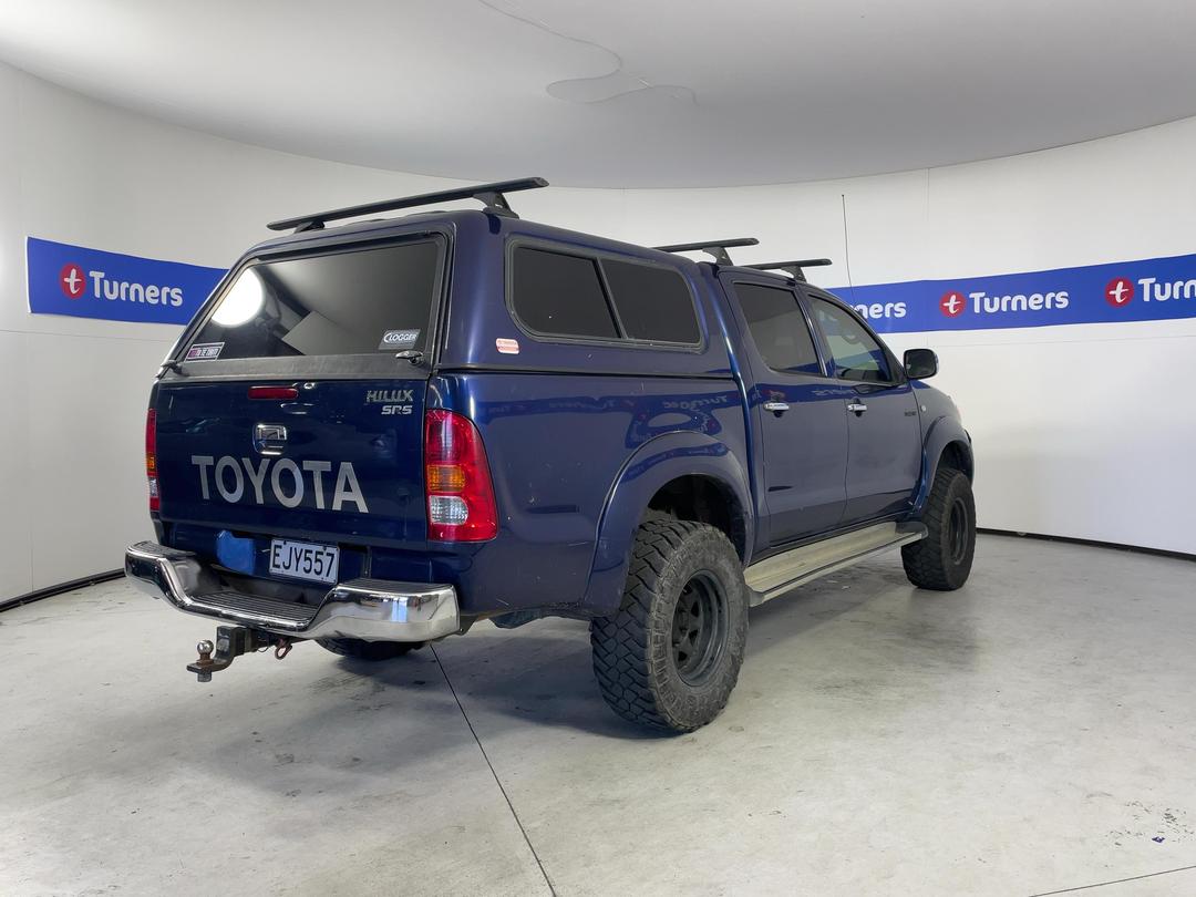 Photo '6' of Toyota Hilux TD SR5 DCU