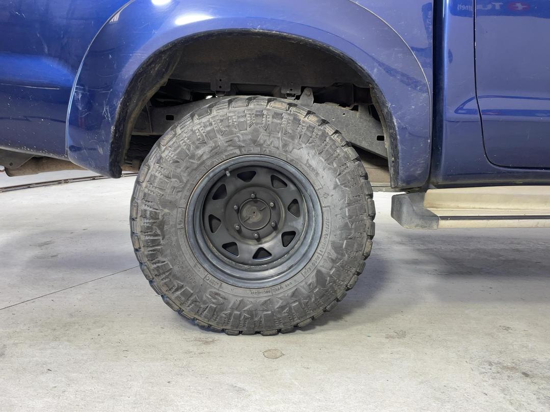 Photo '10' of Toyota Hilux TD SR5 DCU