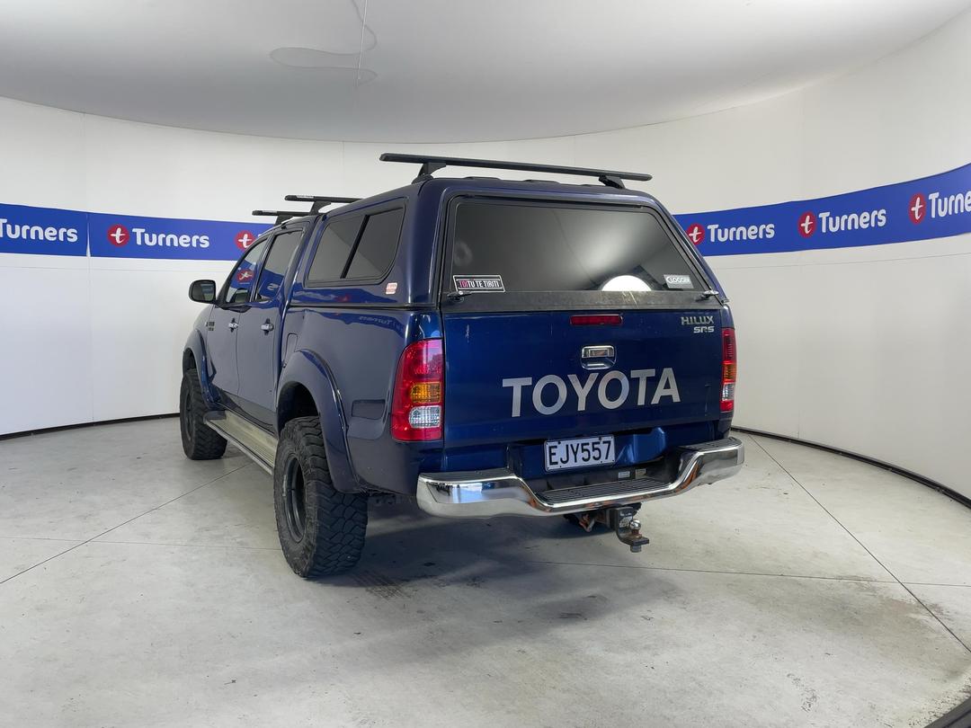 Photo '4' of Toyota Hilux TD SR5 DCU