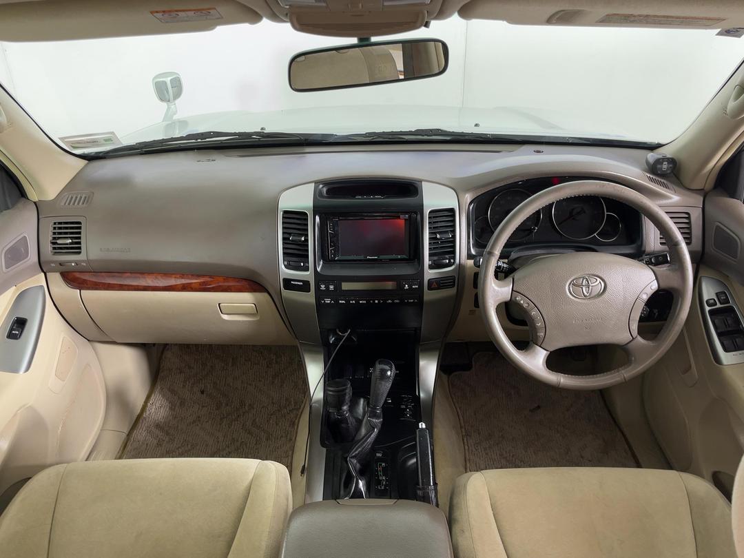 Photo '17' of Toyota Landcruiser Prado